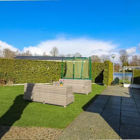 Zonnig Aan Mooie Visvijver Hotel
